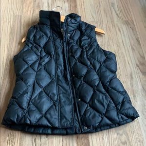 Eddie Bauer black quilted down vest medium
